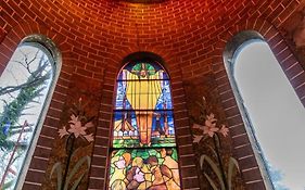 La Chapelle de verre, un lieu unique au monde